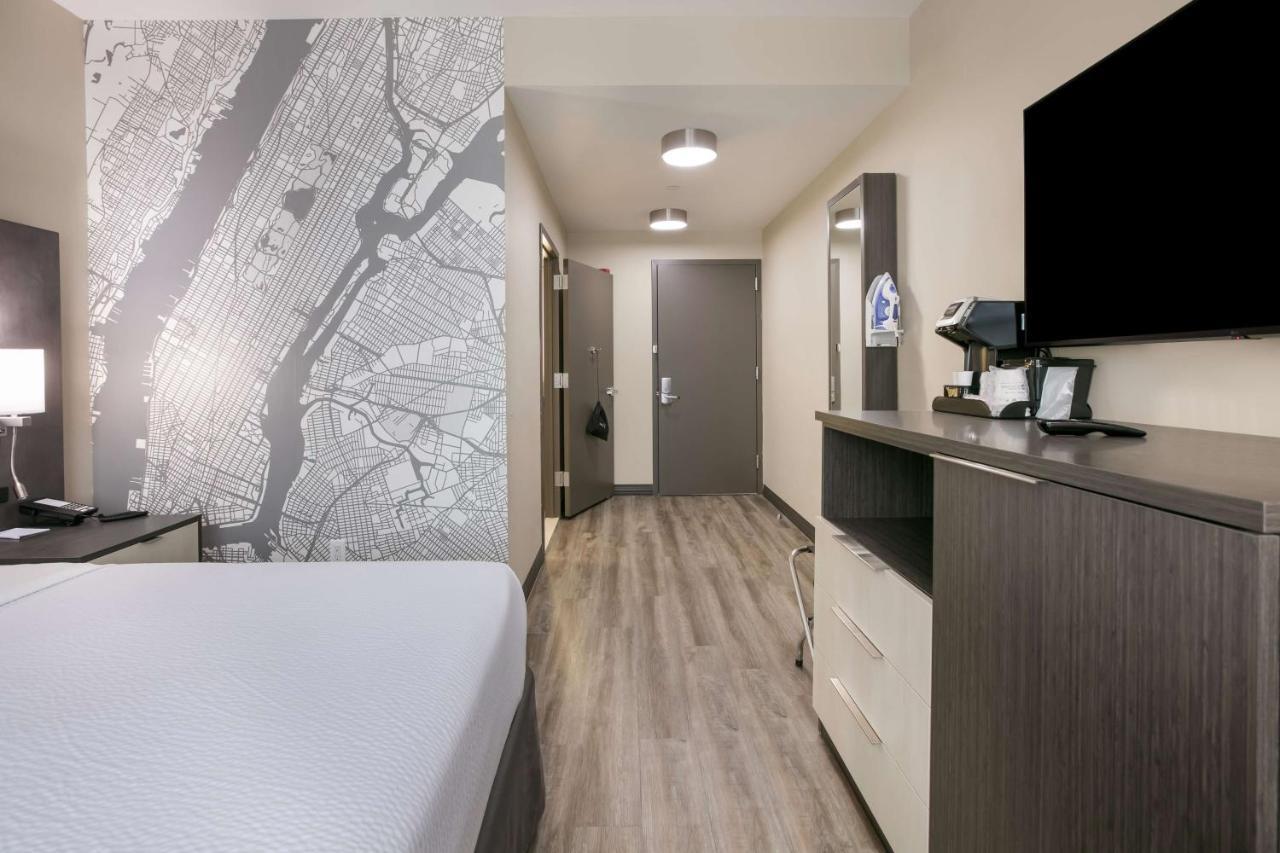 Best Western Plus Executive Residency Bronx New York Exterior photo