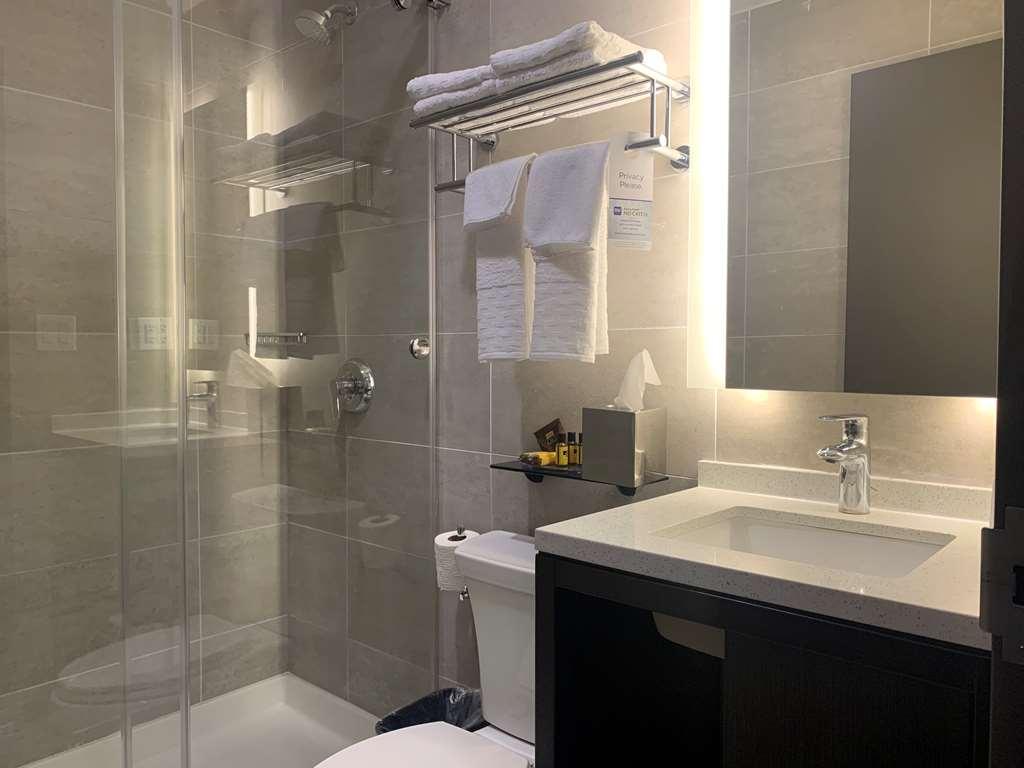 Best Western Plus Executive Residency Bronx New York Exterior photo